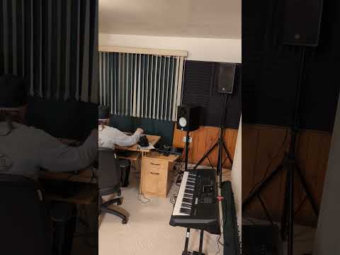 Yamaha DBR10 PA Speakers Comparison With Yamaha HS8 Studio Monitors #countrymusic