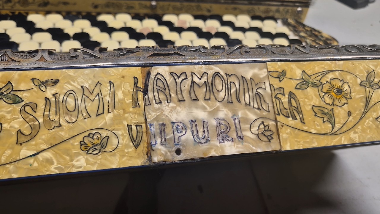 Alkuperäinen Suomi Harmonikka