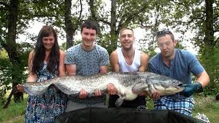 Big 100lb catfish in France at the Beausoleil lake