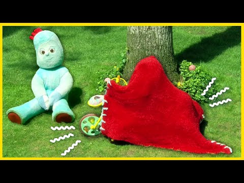 In The Night Garden - Iggle Piggle's Blanket Walks About By Itself | Full Episode