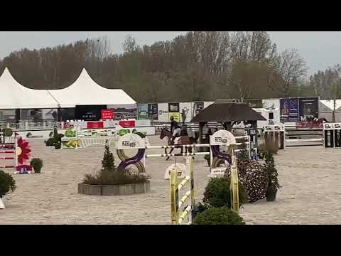 Kick Off AG (Prince vd Wolfsakker) winning 1m40 CSI*** Lier