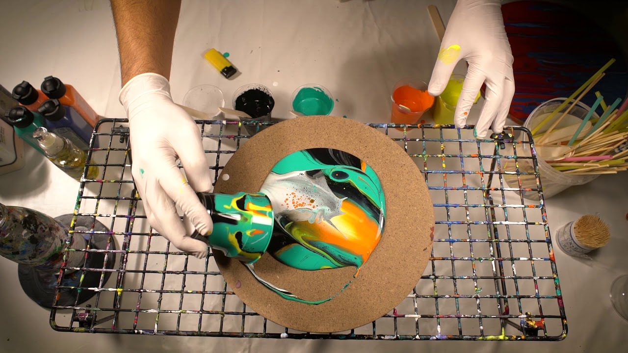 Paint It Up Tutorial 1: "Dirty Pouring" Tekniği