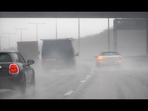 Met Office warns of travel chaos as dense fog to blanket Britain - YouTube