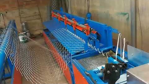 Single wire fully automatic chain link fence machine with high speed