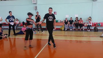 Carlos Oliveira & Taty Pinarina - zouk demo 2