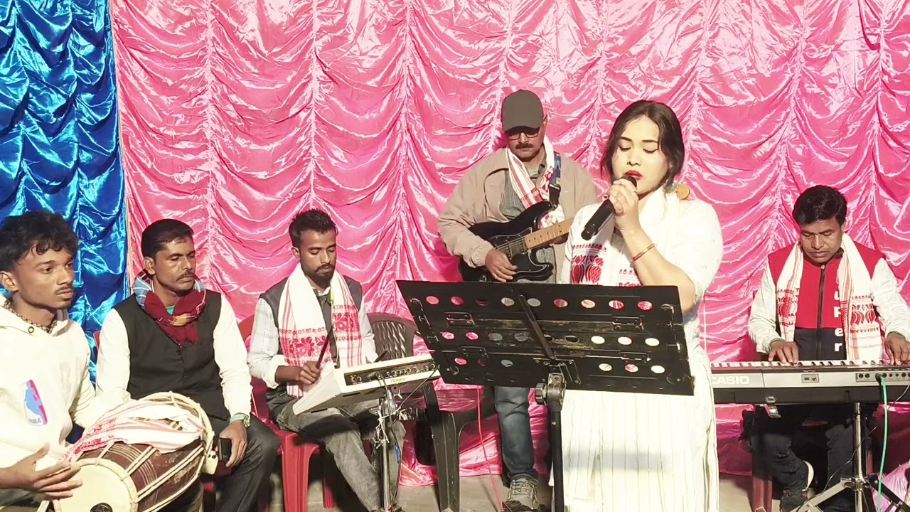 তোরে বানাইয়া রাই আমি হব কালাচাঁন।