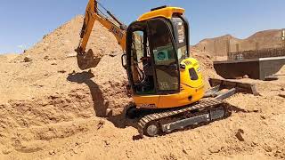 JCB baby exivetor