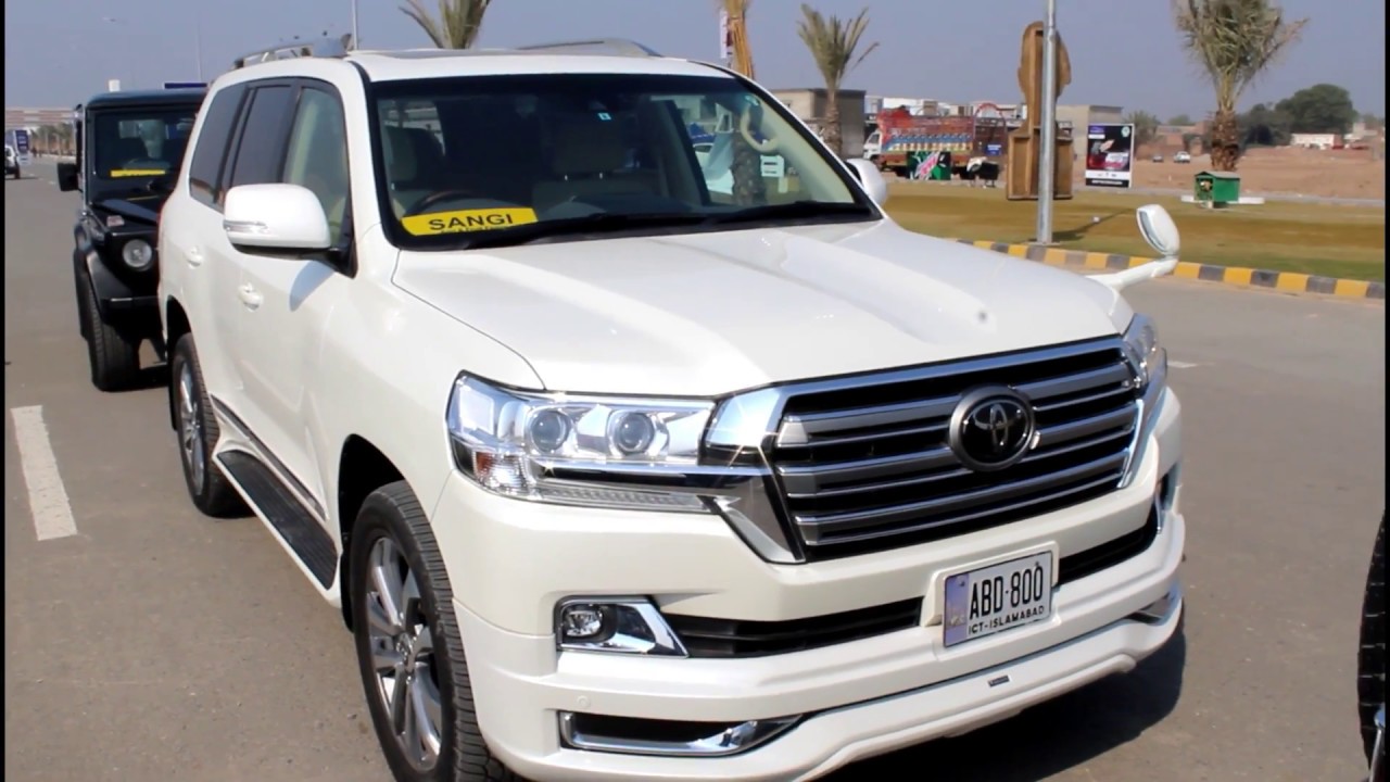 Toyota Land Cruiser V8 SUV || Pakwheels Multan Auto Show - YouTube