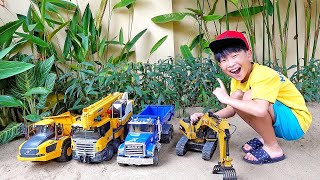 Yejun plays with toy cars | The Movie Toys story