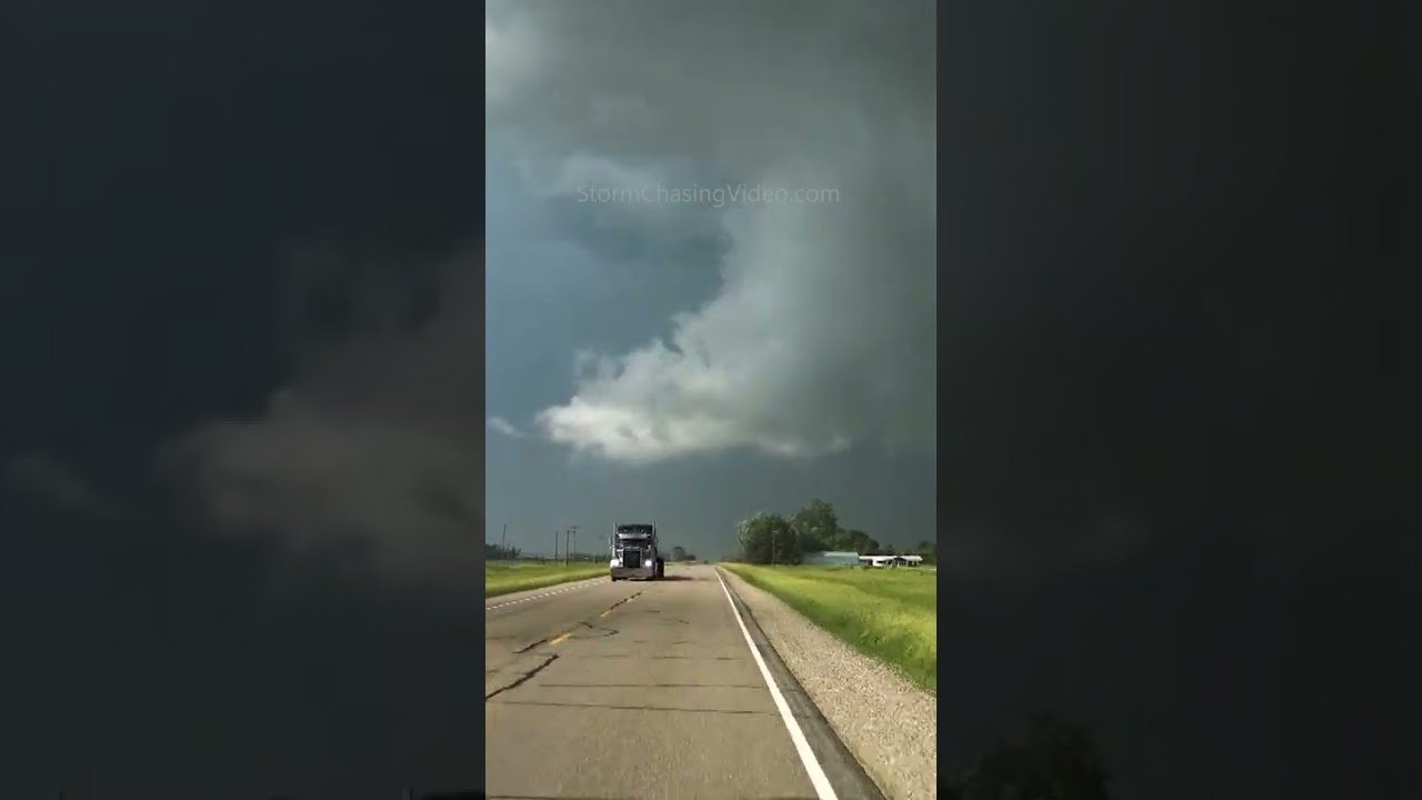 Ominous Severe Storm in North Dakota! Stormy Weather #shorts