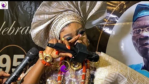 ACTRESS WUMI OLABIMTAN IN TEARS AS SHE BURIES DAD AT THE TENDER AGE OF 95