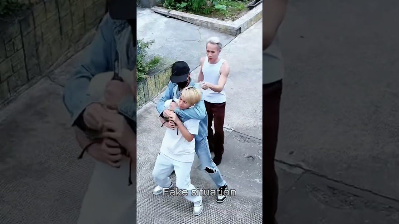 He Risked It All To Help A Stranger THE GREAT HERO Hero Thegreathero Kindness Helpingothers