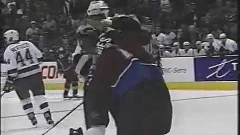 Donald Brashear vs Greg De Vries