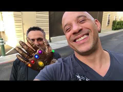 Avengers Infinity War Behind The Scenes and Infinity Gauntlet Toy Unboxing