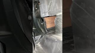 fix blend door in a 99 series Chevy suburban goes for GMC,Tahoe ect