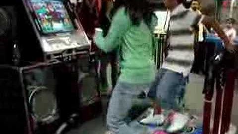 Kris and Ryan playing DDR!