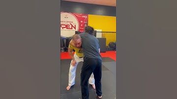 How to defend the Guillotine choke #bjj