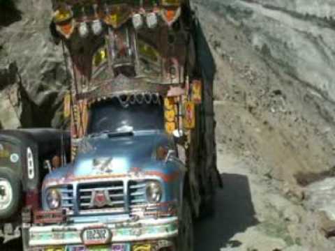 Adventure Roads along the Indus Valley and the Kar...