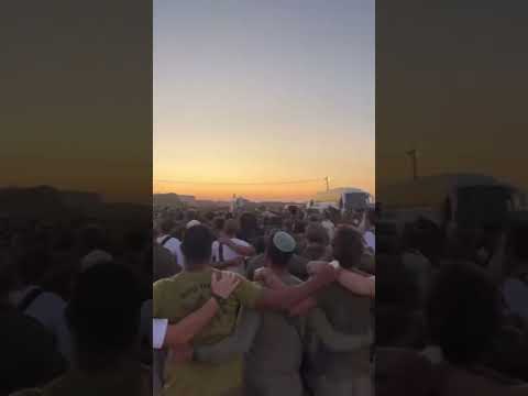 Israeli soldiers singing