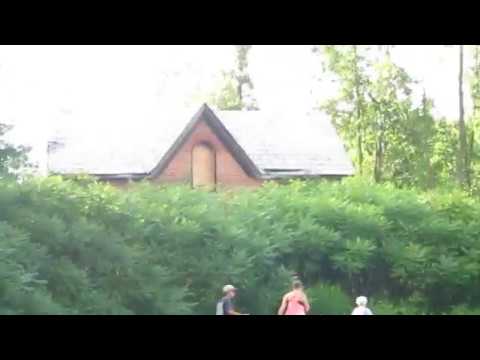 kamala harris Abandoned House....PART 1.....next door to the abandoned church we went to a few weeks ago