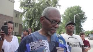 who is this guy??...amazing advice given to protesters in Ferguson