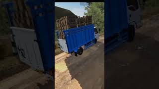 Truck bermuatan kayu sengon gagal nanjakshorts
