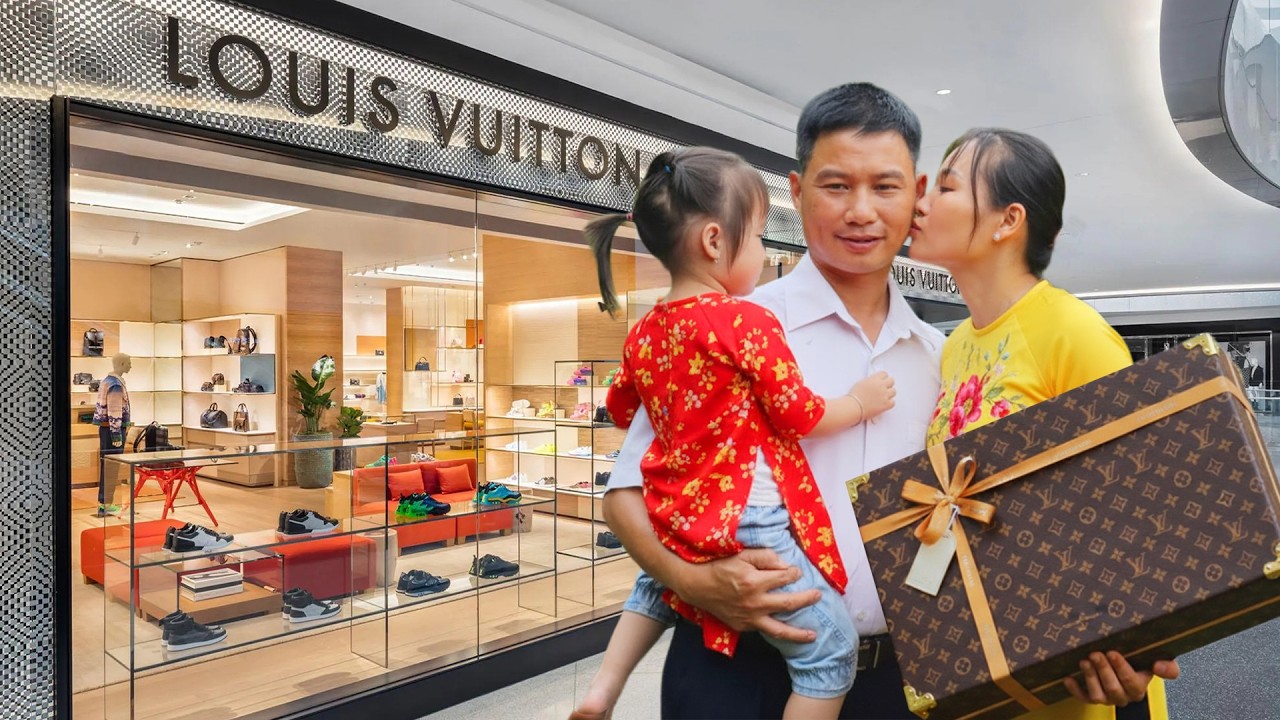 The Husband Returned Home and Unexpectedly Gave His Wife a Gift From His Workplace