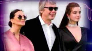 Выходка юной Стриженовой шокировала #mosshow Выходка юной Стриженовой шокировала #mosshow