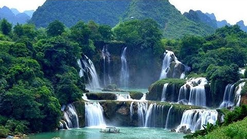  "Nature ka music, waterfall ka vibe."#viral #trending #ytshorts #shorts #youtube #youtubevideo 