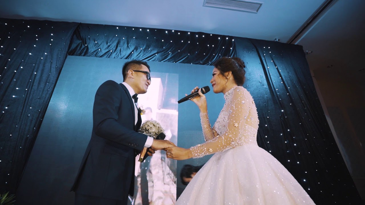 Everytime We Touch  cover by HacaoRuan  The bride sing for her husband