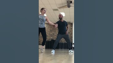 Intermediate Salsa Dance Combination by Alejandro Sol and Inna #danceclasses