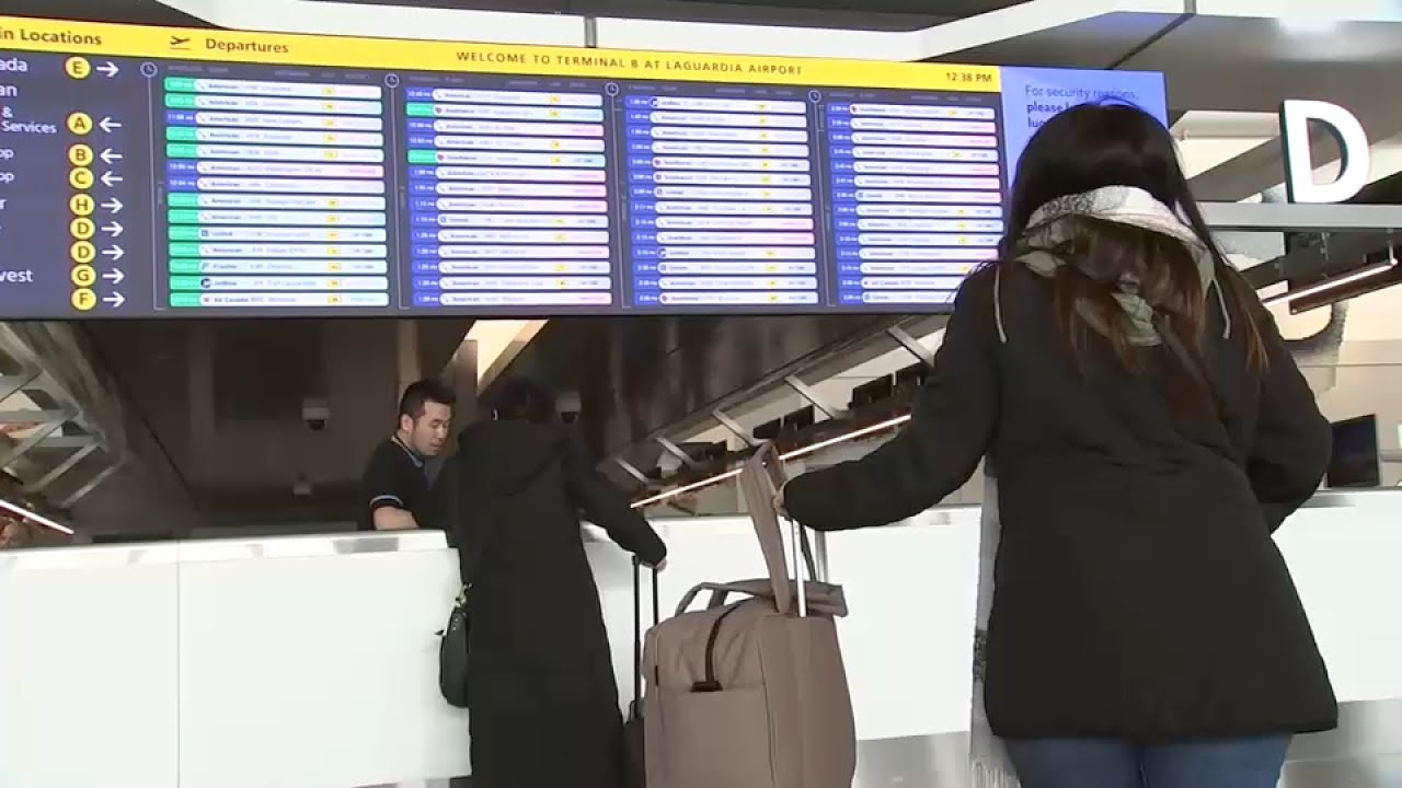 Thousands of flights cancelled as air chaos continues - YouTube