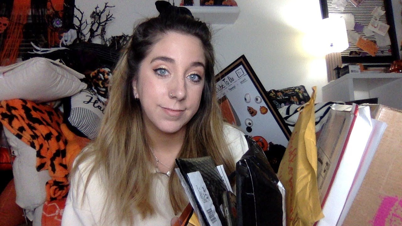 MONDAY NIGHT LIVESTREAM