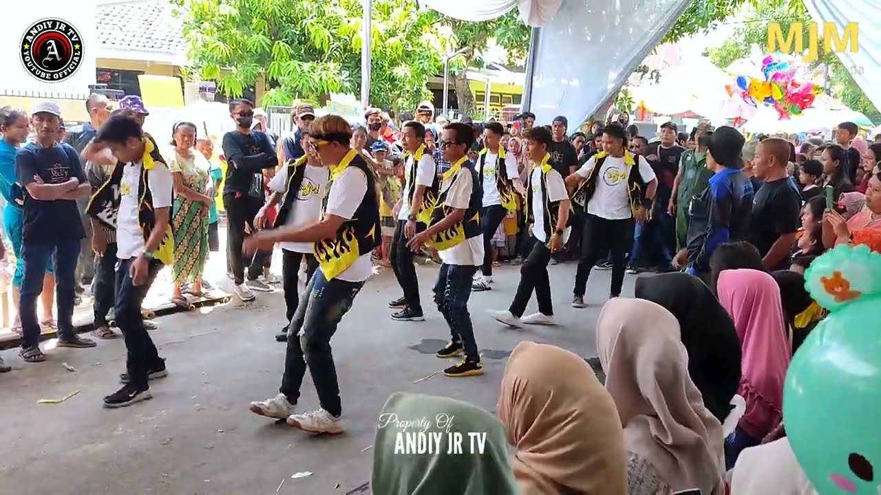 TARI SIMBA DANCE BUROK MJM (Mekar Jaya Muda) - DESA KUBANG DELEG KARANG WARENG CIREBON 2024