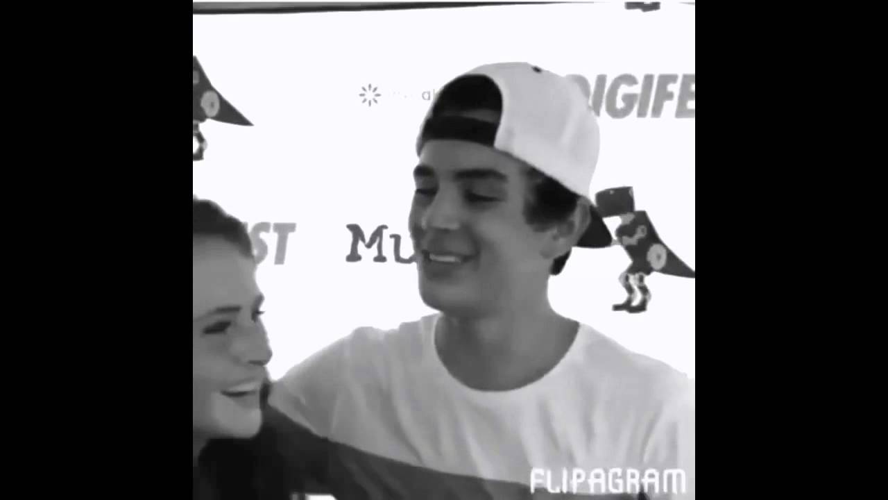 Meet And Greet Goals (Hayes Grier)