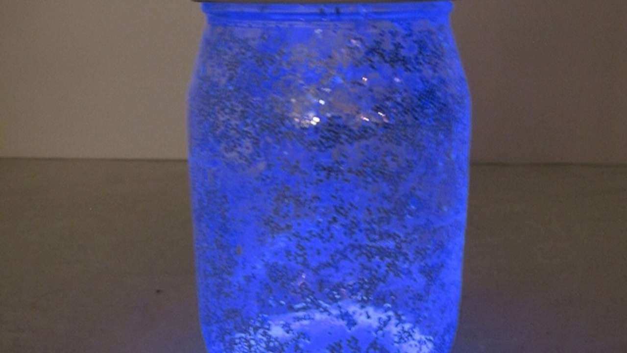 DIY - Bocal lumineux pour décorer vos soirées d'été - Soirée Fluo