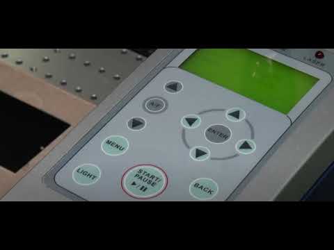 Video: Hvordan Lade En Laserskriver