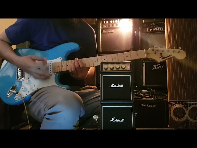 Портативний міні-комбопідсилювач для електрогітари Marshall MS-4 Black