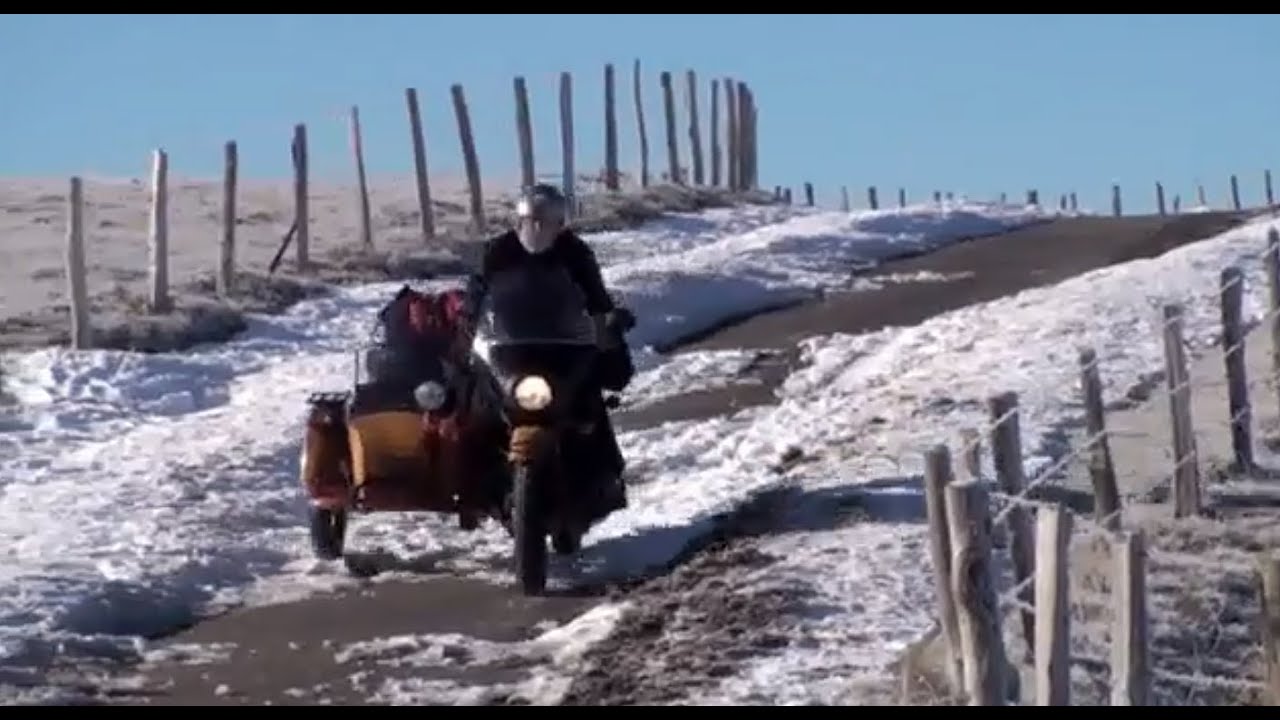 Hivernale : side-car Oural sur la route des Millevaches 2010