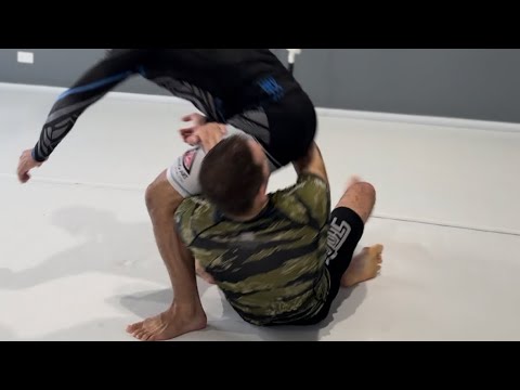 A unique takedown from the arm drag- Serafin BJJ