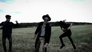 Download Lagu The Rogers: Bewegen Bewogen (Official Music Video) MP3 Download Lagu The Rogers: Bewegen Bewogen (Official Music Video) MP3