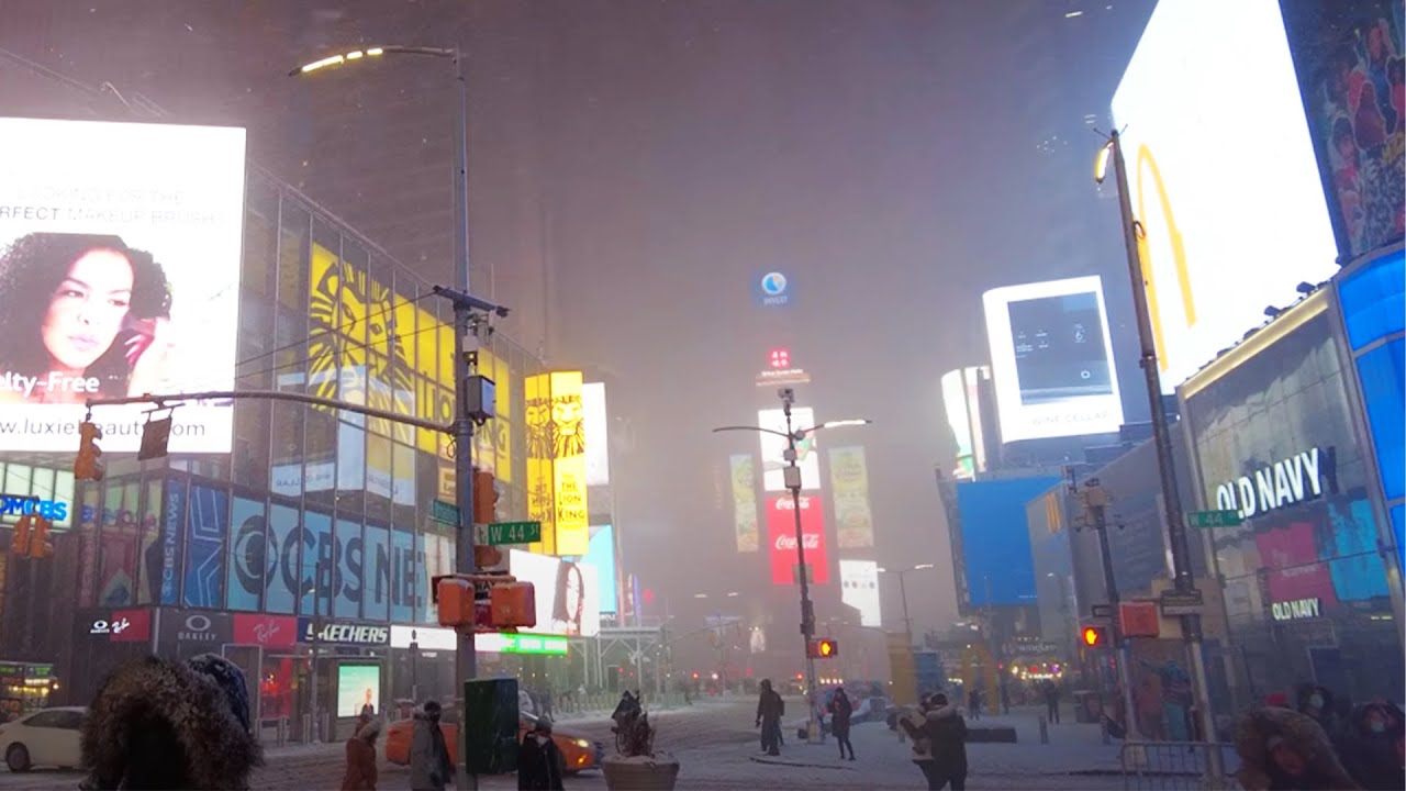 Прогулка во время снежной бури в Нью-Йорке ❄⛄ Мидтаун Манхэттен (16 декабря 2020 г.)