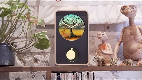 Klydoclock - Animated Art Meets an Analog Clock