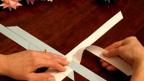 German Folded Paper Star Tutorial Part 1 of 2