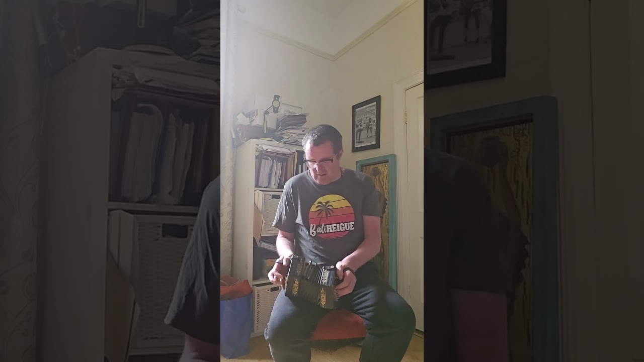 Concertina reel - concertina