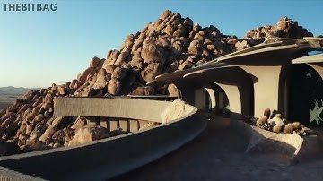 Inside a Breathtaking Desert Mansion That Looks Like A Fossil