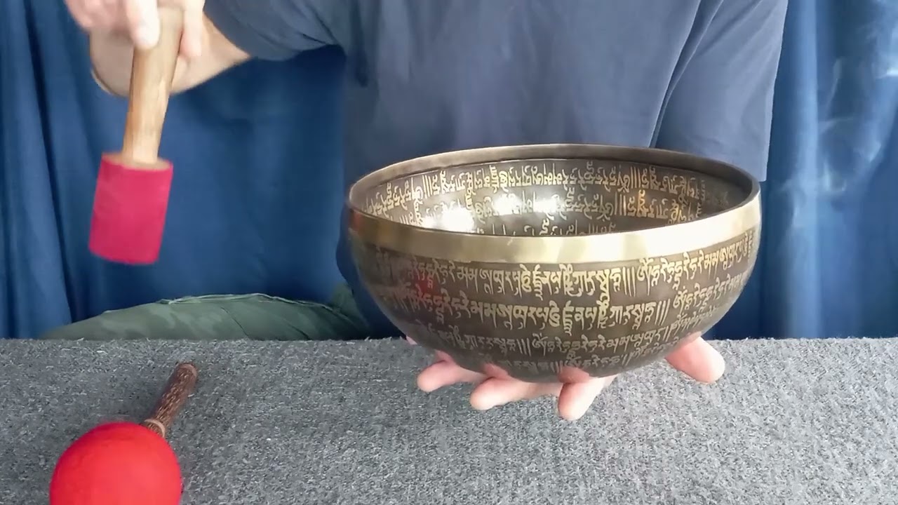 Тибетская поющая чаша 26.5 см. B 123 Гц, Gb 369 Гц