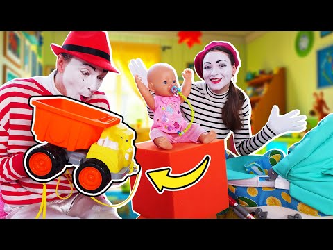 Видео для детей про игрушки – Выручаем мима! Веселые игры для самых маленьких