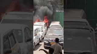 Ghatkopar-Mankhurd Link Road par Gaadiyon mein Bhayanak Aag! 😱 | 23 April 2026