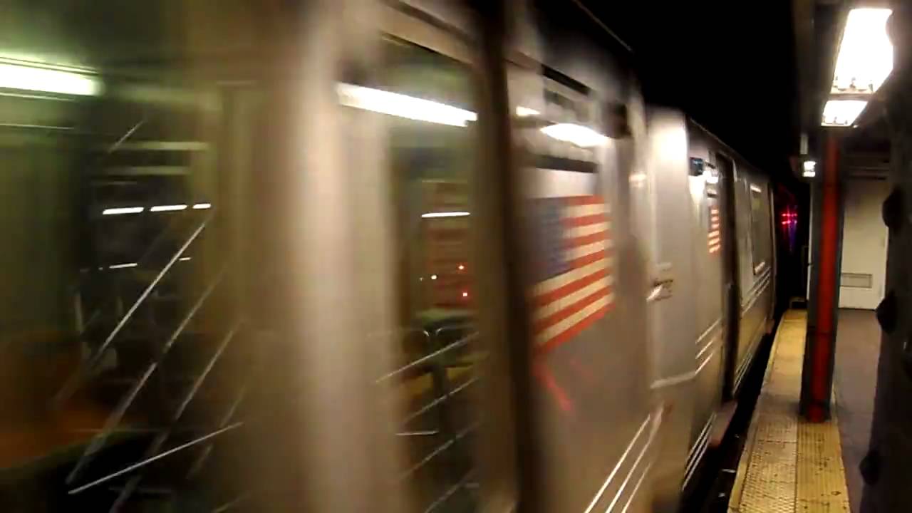 Whitehall R Train R46 (R) train enters Whitehall Street - YouTube